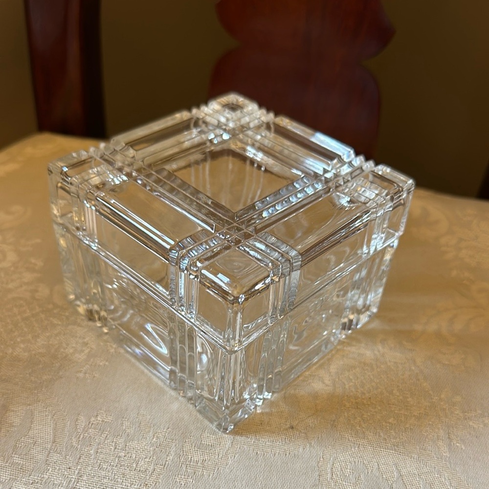 Vintage Hazel Atlas criss-cross cut glass fridge box, candy dish, trinket dish